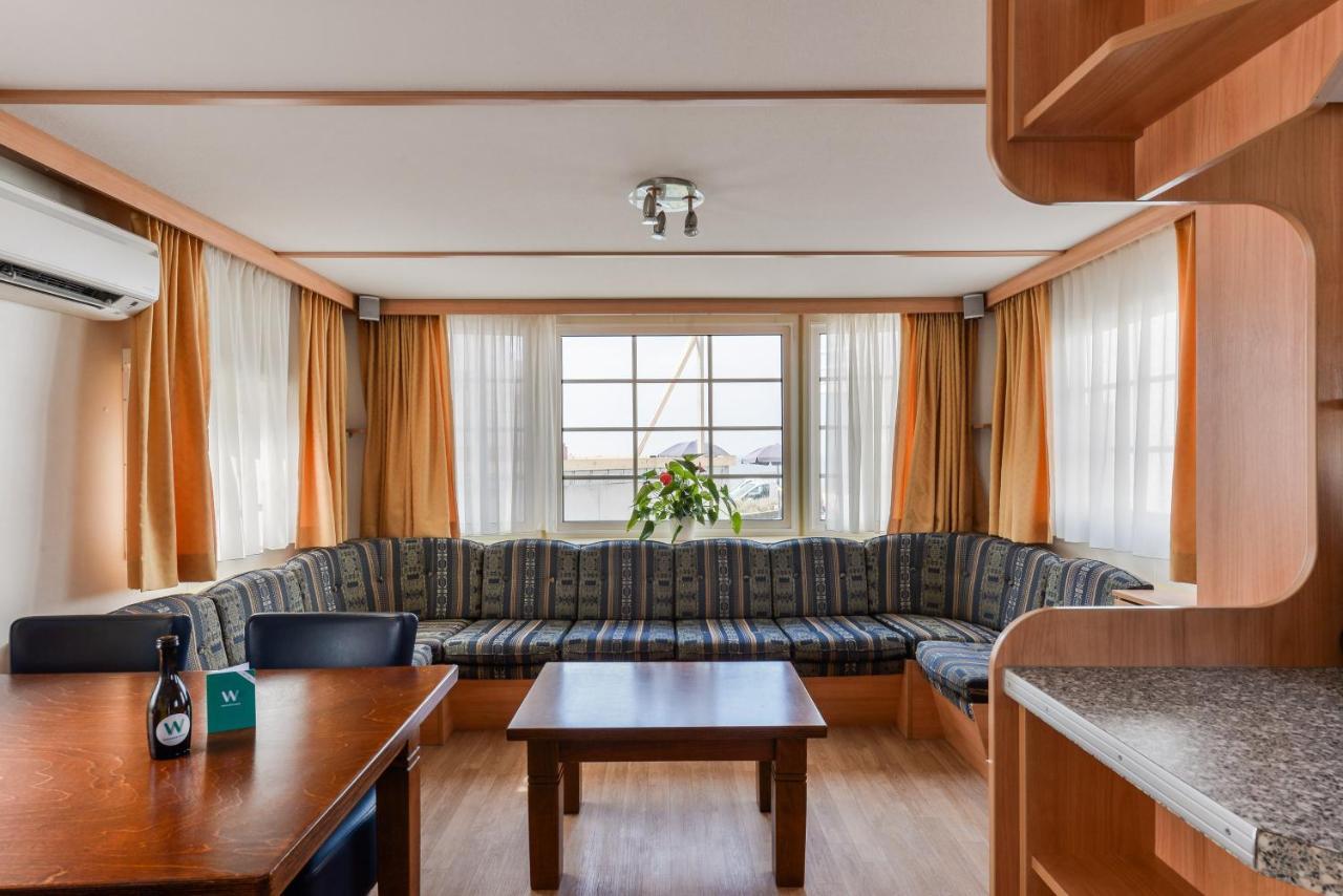 Вилла Chalet For 2 At The Beach Зандфорт Экстерьер фото