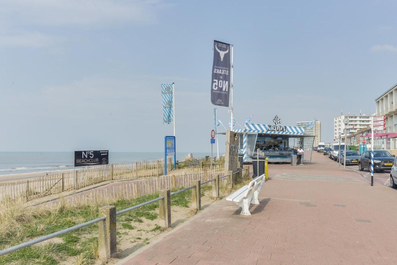 Вилла Chalet For 2 At The Beach Зандфорт Экстерьер фото