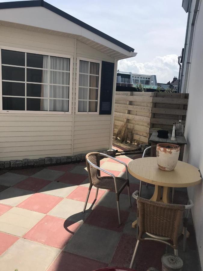 Вилла Chalet For 2 At The Beach Зандфорт Экстерьер фото